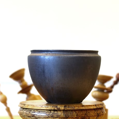 HUM / humanity pot     no.625-118