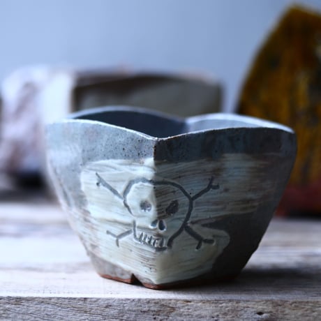 Andrew  Gemrich  〝calavera″   /   humanity pot       no.91324