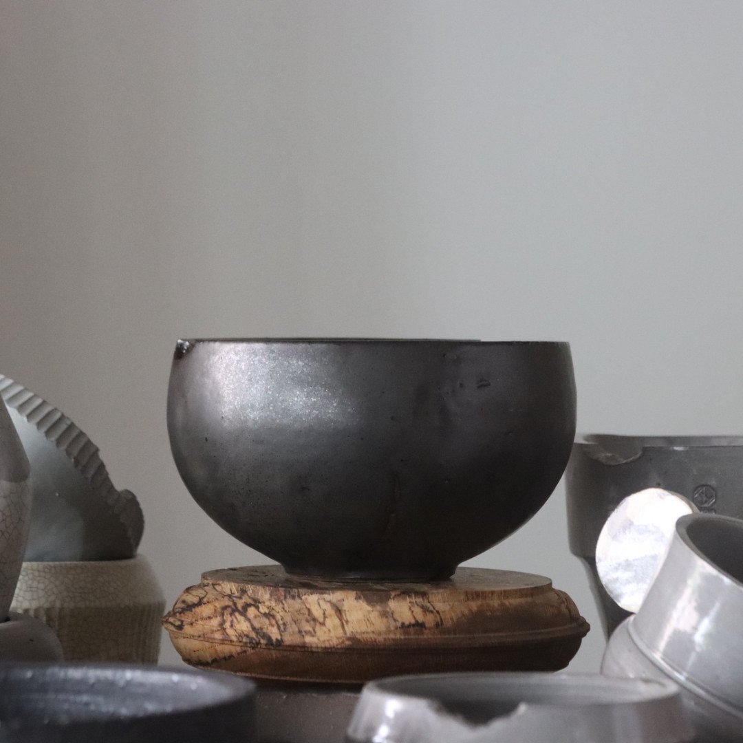 N/OH / コロ鉢 / Black + Moon / S no.1027-21 | 芽の巣山