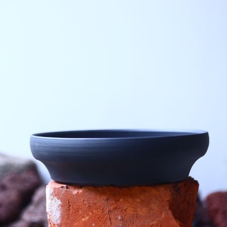 Yuta  Uchida 〝black  clay″   /   humanity pot       no.510-42