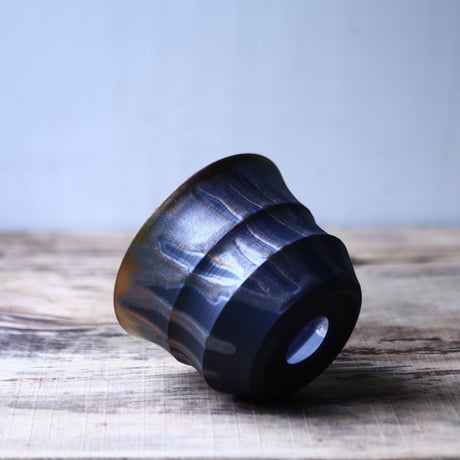 Yuta  Uchida 〝gold  glaze″   /   humanity pot       no.80232