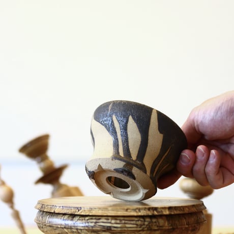 HUM / humanity pot     no.625-27