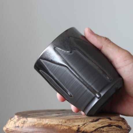 Yuta Uchida / black glaze / humanity pot     no.512-67