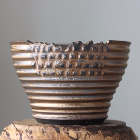 Yuta Uchida / gold rust melt / humanity pot     no.512-81