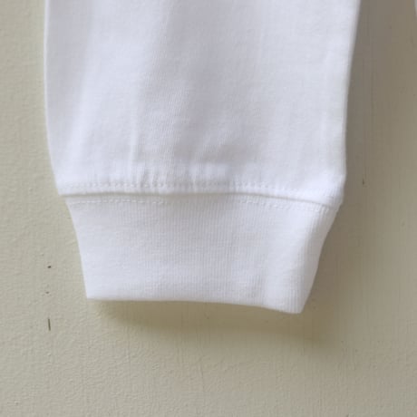 humanity×MENOSYAMA 【poorpatch T-shirt】long T-shirt / HUG ME (ホワイト) 予約販売