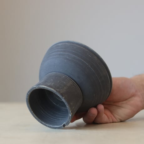 Yuta Uchida / black clay (4号鉢)  no.330-23