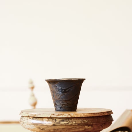 Kazuhiro Arima〝black bite″ / humanity pot    no507-75