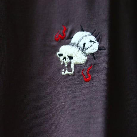 humanity×MENOSYAMA 【poorpatch T-shirt】CINEREAHEAD (チャコール) 予約販売