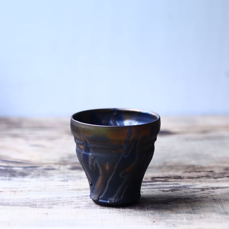 Yuta  Uchida 〝gold  glaze″   /   humanity pot       no.80215