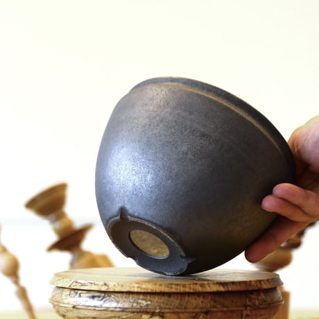 HUM / humanity pot     no.625-122
