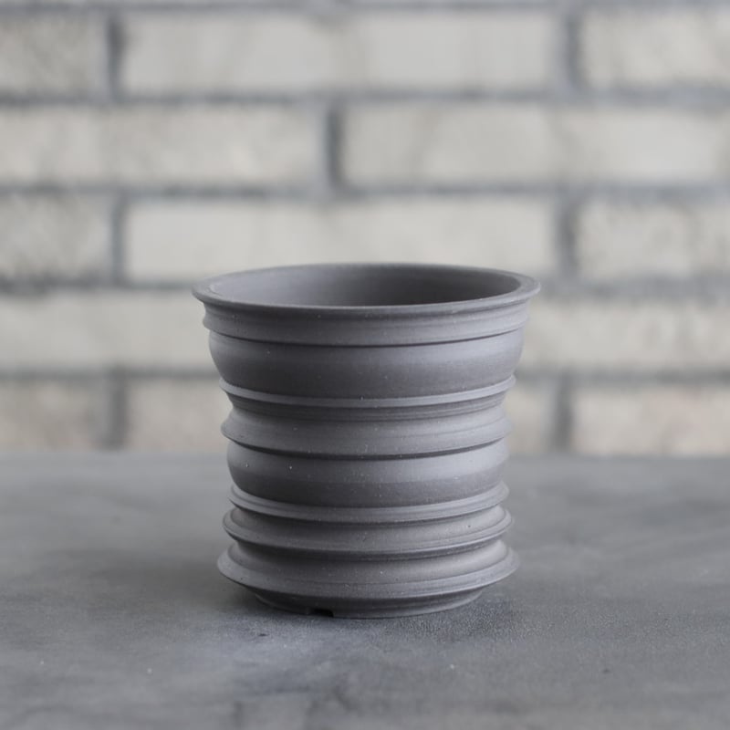 takero pot / ヤキシメ クロ (3.5号) no.208-29 | 芽の巣山