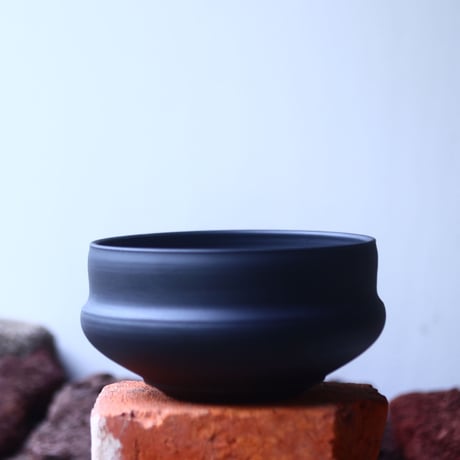 Yuta  Uchida 〝black  clay″   /   humanity pot       no.510-16