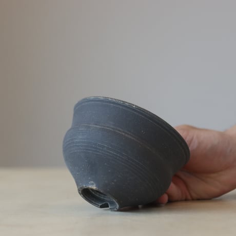 Yuta Uchida / black clay (4号鉢)  no.330-33