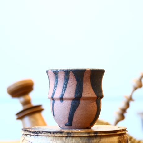 HUM / humanity pot     no.114-10