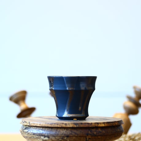 Yuta Uchida〝gold glaze″ / humanity pot    no514-U18