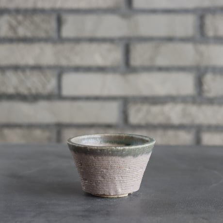 【新品未使用】作家鉢 手作り 植物 観葉 塊根 芽の巣山 カタチ製作所 素里 新品未使用】 カタチ製作所 ボビン 塊根 アガベ 灌木 2025年最新
