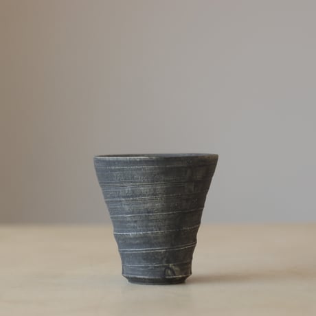Yuta Uchida / black clay (3号鉢)  no.330-37