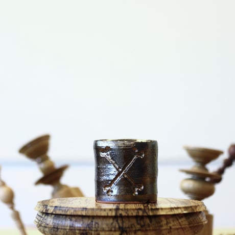 HUM / humanity pot     no.625-14