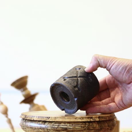 HUM / humanity pot     no.625-03