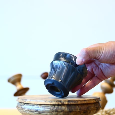 Yuta Uchida〝black glaze″ / humanity pot    no514-U32