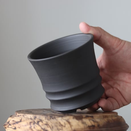 Yuta Uchida / black clay / humanity pot     no.512-65