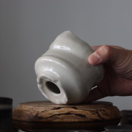 Mie Maeda / blanco / humanity pot    no.512-20
