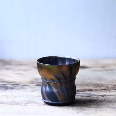 Yuta  Uchida 〝gold  glaze″   /   humanity pot       no.80214