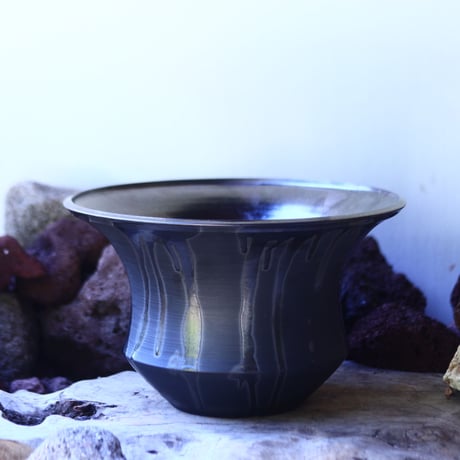 Yuta  Uchida 〝black  glaze″   /   humanity pot       no.42550