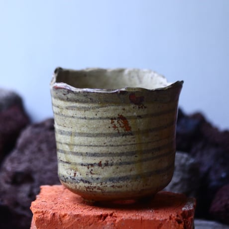 Mie  Maeda 〝swirl″   /   humanity pot       no.42526