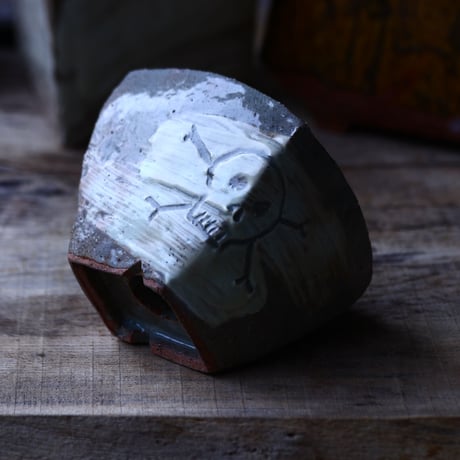 Andrew  Gemrich  〝calavera″   /   humanity pot       no.91324