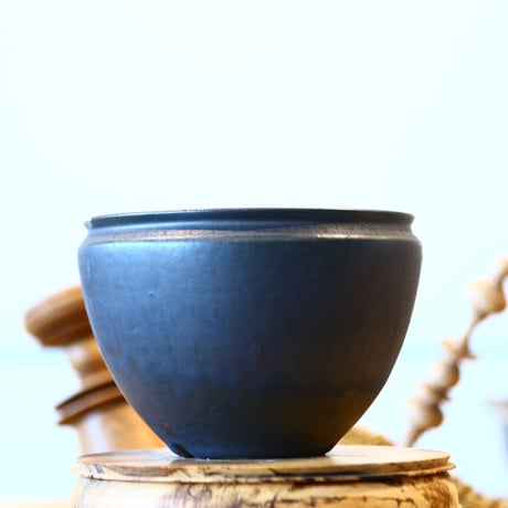 HUM / humanity pot     no.114-40