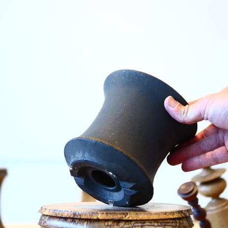 Atsushi Funakushi〝ashman″ / humanity pot    no521-F10