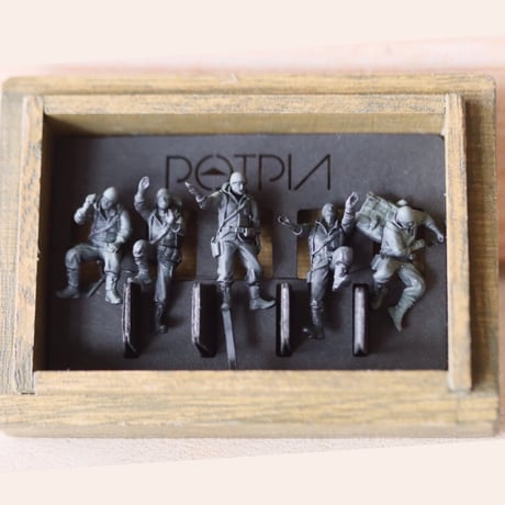 POTPIA / INTO THE MOUNTAINS (Deep Khaki) / 5体 SET BOX  no.727/3