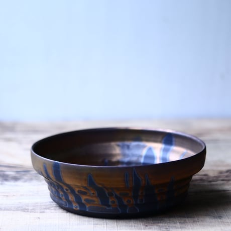 Yuta  Uchida 〝gold  glaze″   /   humanity pot       no.80273