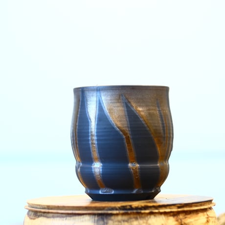 Yuta Uchida / gold glaze / humanity pot    no.1231-40
