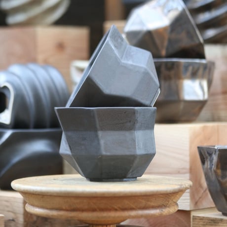 P&A ceramic ware / polygon pot    no.814-P3