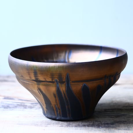 Yuta  Uchida 〝gold  glaze″   /   humanity pot       no.80279