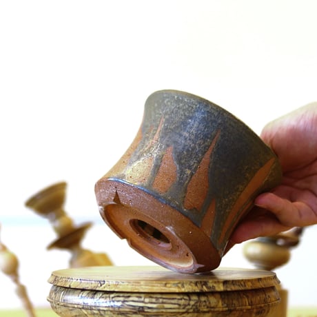 HUM / humanity pot     no.625-84
