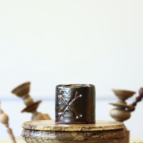 HUM / humanity pot     no.625-16.5