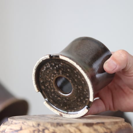 Masato Akutsu〝brown glaze″ / humanity pot    no.609-16