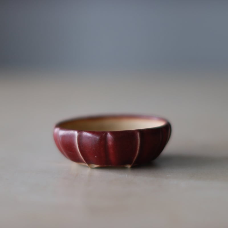 盆栽鉢　堀江美功作 堀江美功 緑釉丸陣笠三足鉢 2.5号(7cm) : 鉢や 暮路空 - 通販