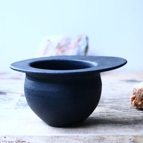 Kaori  Ono 〝blacca″   /   humanity pot       no.91354