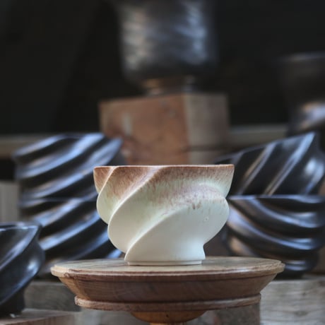 P&A ceramic ware / spiral pot 　no.108-112