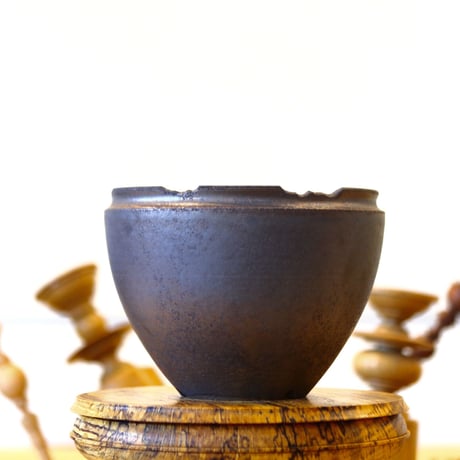 HUM / humanity pot     no.625-125