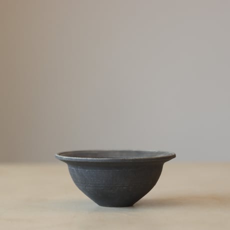 Yuta Uchida / black clay (3号鉢)  no.330-38