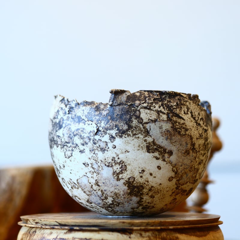 たけろうポット / ちぎり/ 白サビ / L no.211-58 | 芽の巣山
