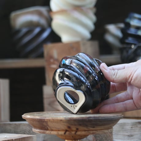 P&A ceramic ware / spiral pot 　no.108-104