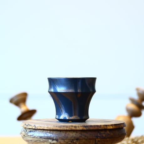 Yuta Uchida〝gold glaze″ / humanity pot    no514-U17