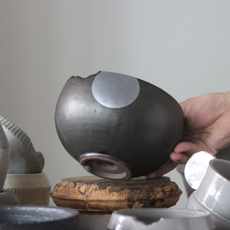 N/OH / コロ鉢 / Black + Moon / S no.1027-21 | 芽の巣山