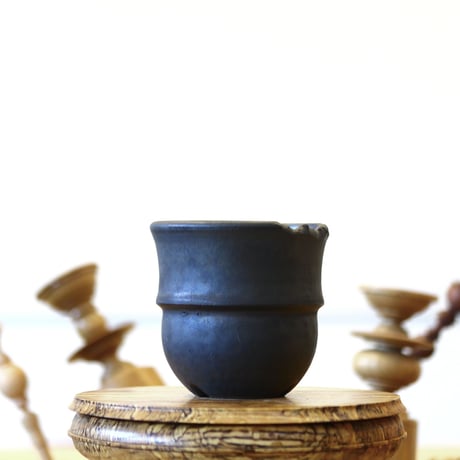 HUM / humanity pot     no.625-75
